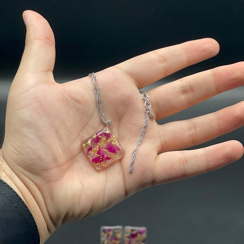 Handmade Resin Necklace And Earrings Set – Elegant Pink And Gold Leaf Design With Silver Chain, Perfect For Gifting And Everyday Wear